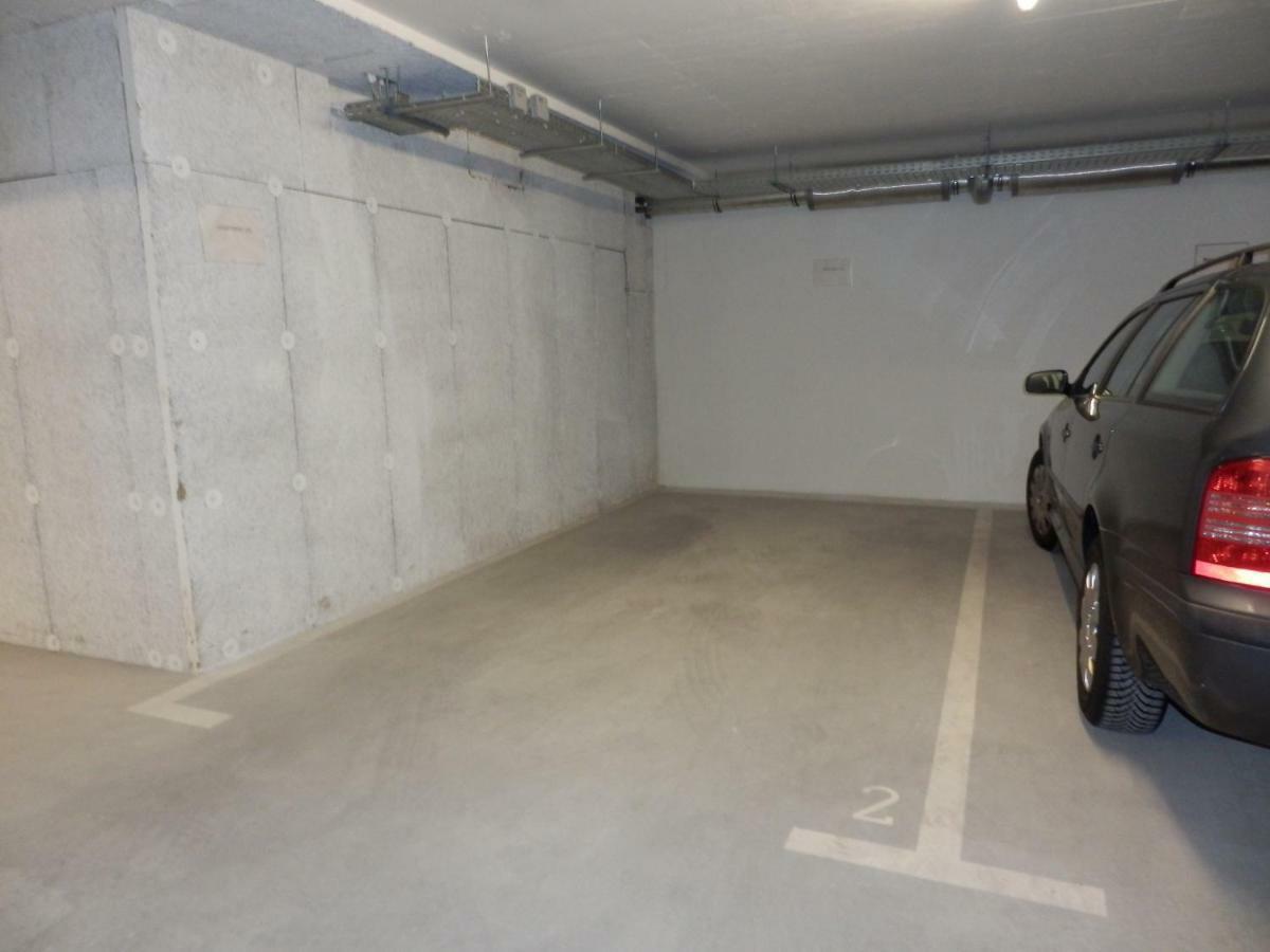 شقة Spacious, Modern 1-Bdrm Apt Near Vic & Austria Ctr فيينا المظهر الخارجي الصورة